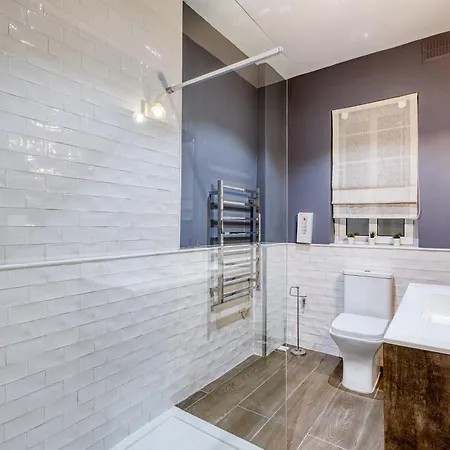 Chic 2 Bedroom In Balluta, St Julians By Sf Homes