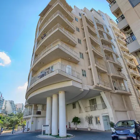 公寓 Chic 2 Bedroom In Balluta, St Julians By Sf Homes